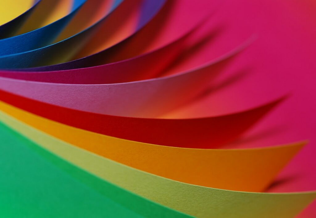 Mengenal Perbedaan Warna RGB dan Warna CMYK dalam Dunia Desain - Maxipro