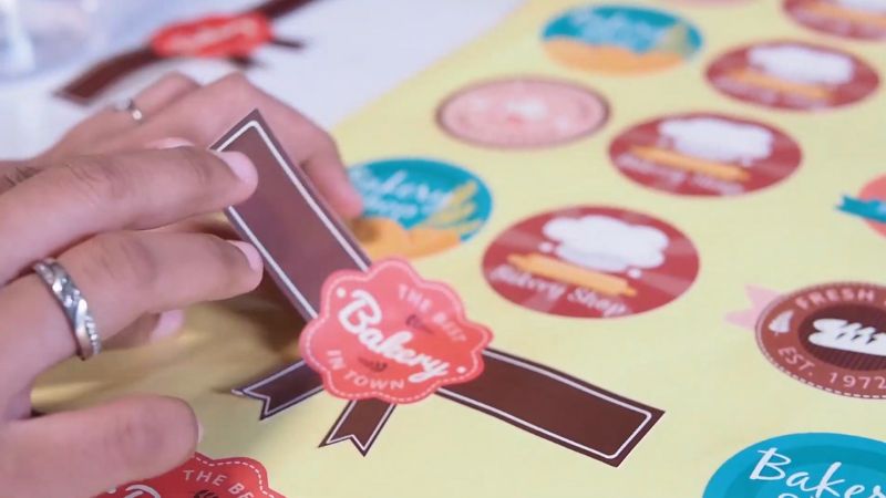 Desain Label Sticker Toples Kue Kering