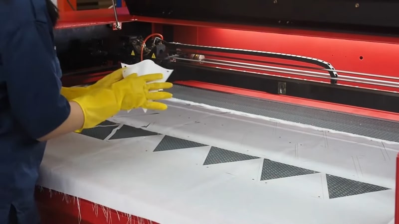 Laser Cutting Kain Bunting Flag