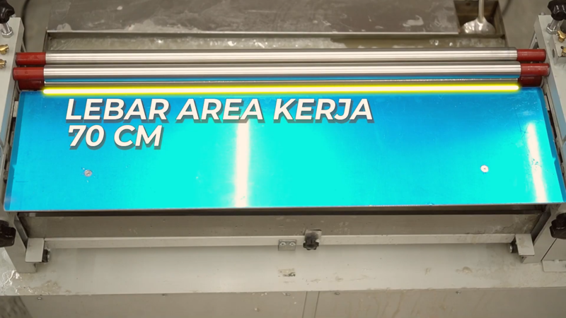 Area Kerja Mesin Lem GM700 DGKX