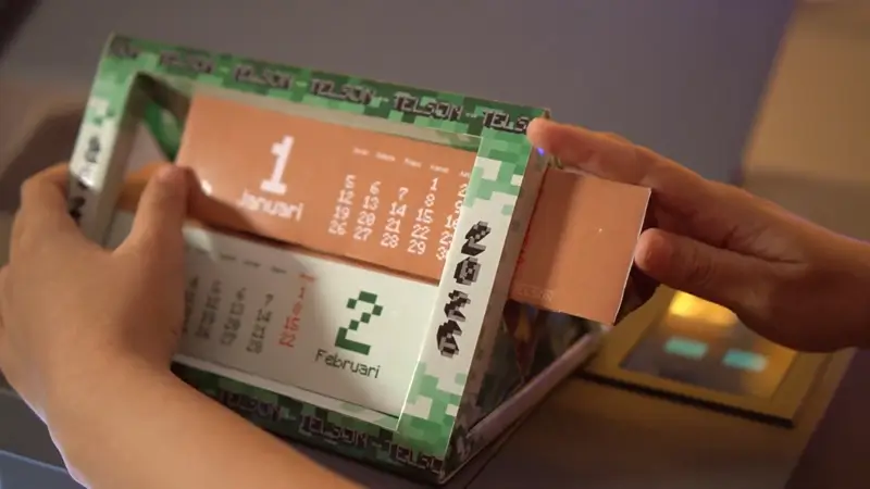 Kalender Art Paper Custom Tema Roblox