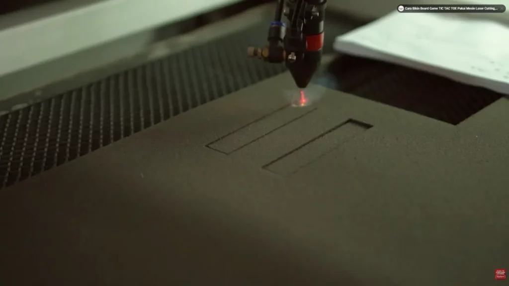 Mesin Laser Cutting pada Spons